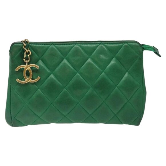 CHANEL Matelasse Pouch Leather Green Gold CC Auth - Picture 1 of 15